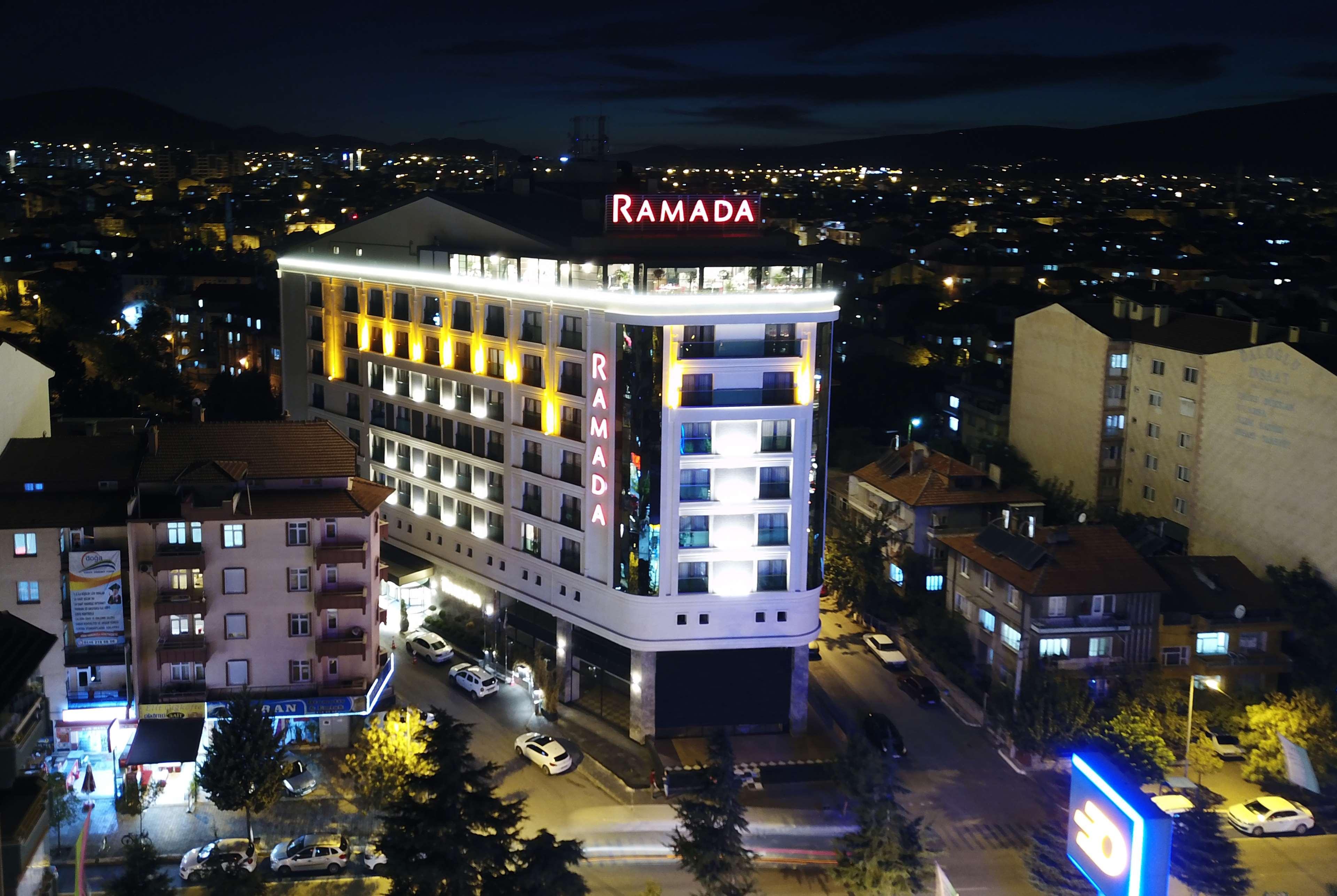 Ramada By Wyndham Isparta Eksteriør bilde
