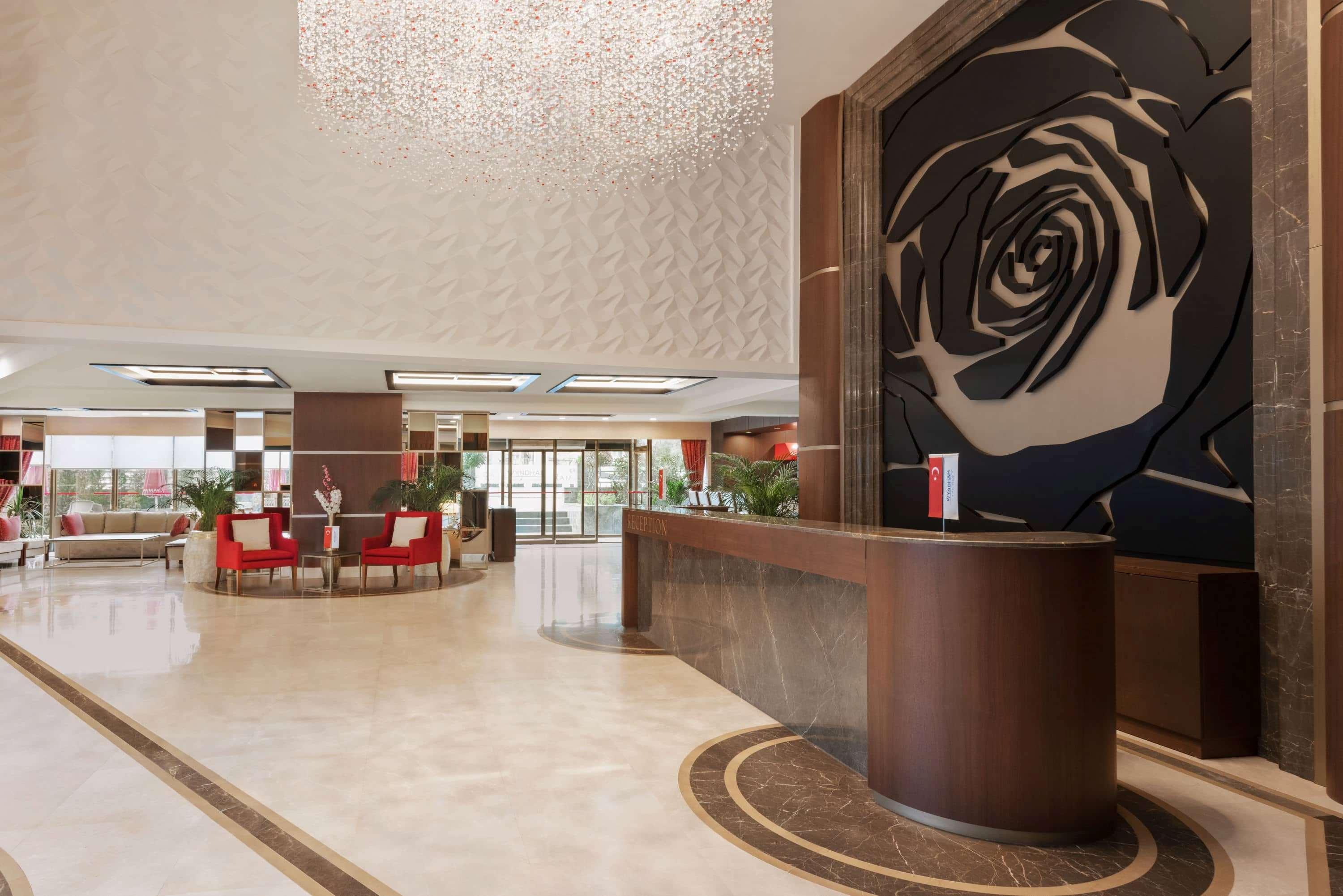 Ramada By Wyndham Isparta Eksteriør bilde