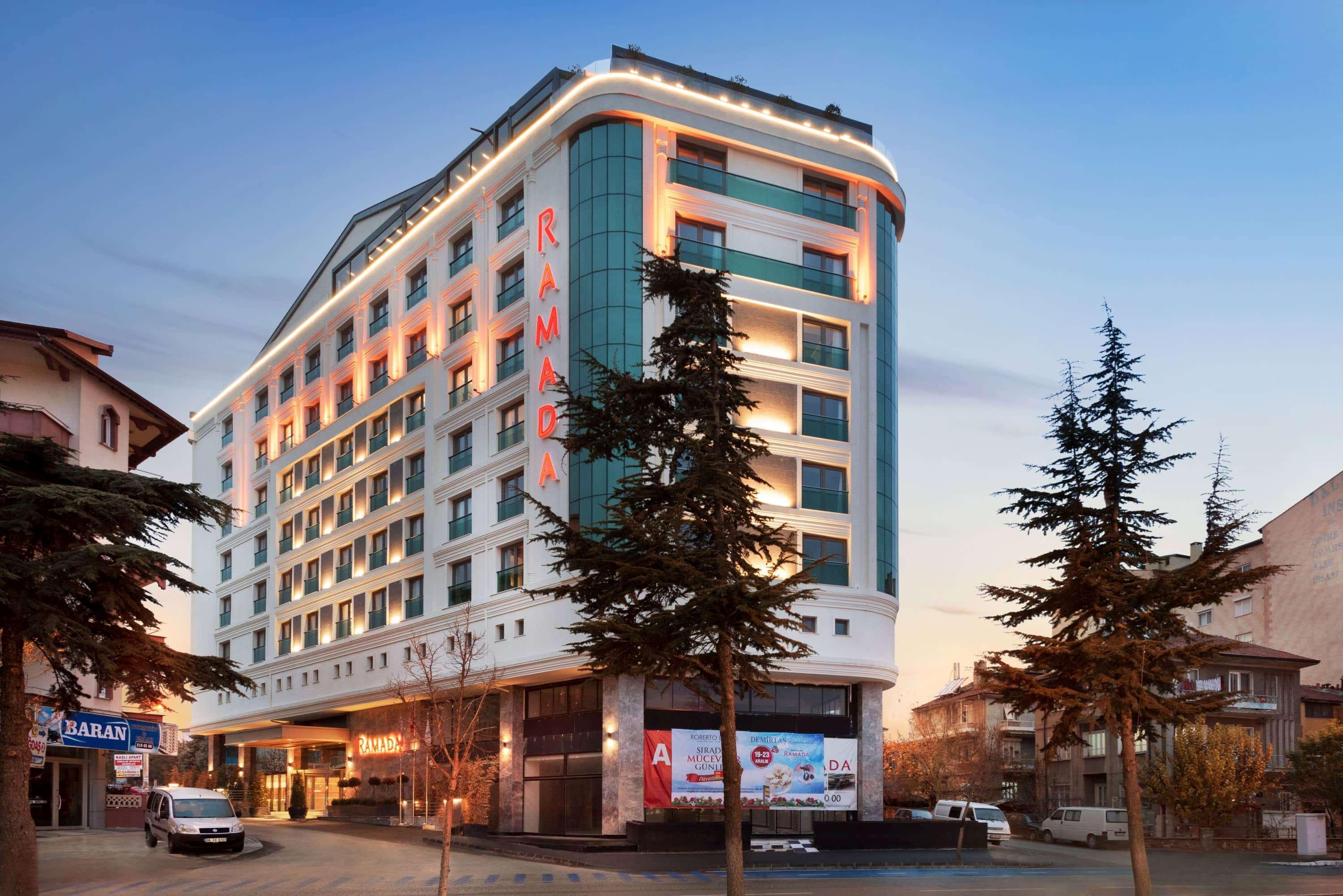 Ramada By Wyndham Isparta Eksteriør bilde