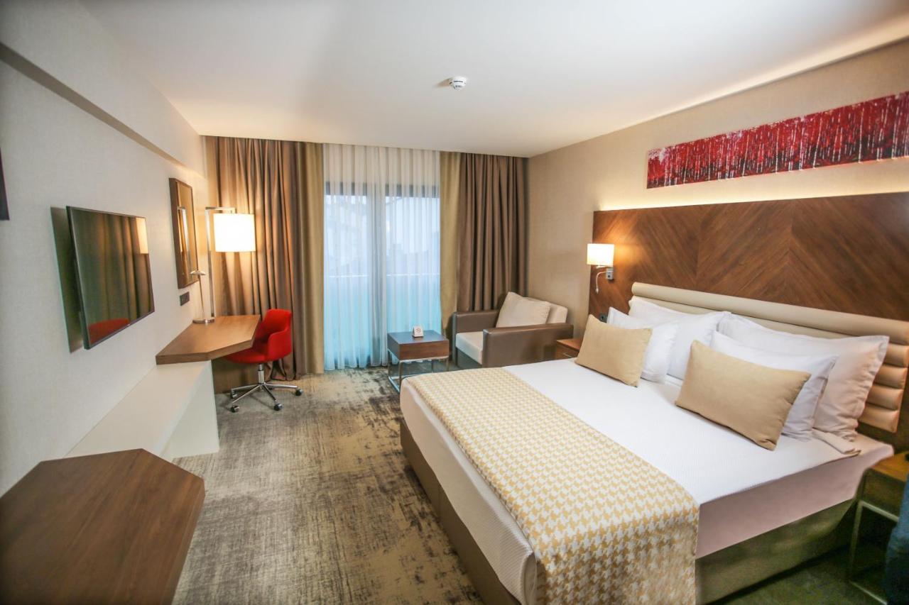 Ramada By Wyndham Isparta Eksteriør bilde