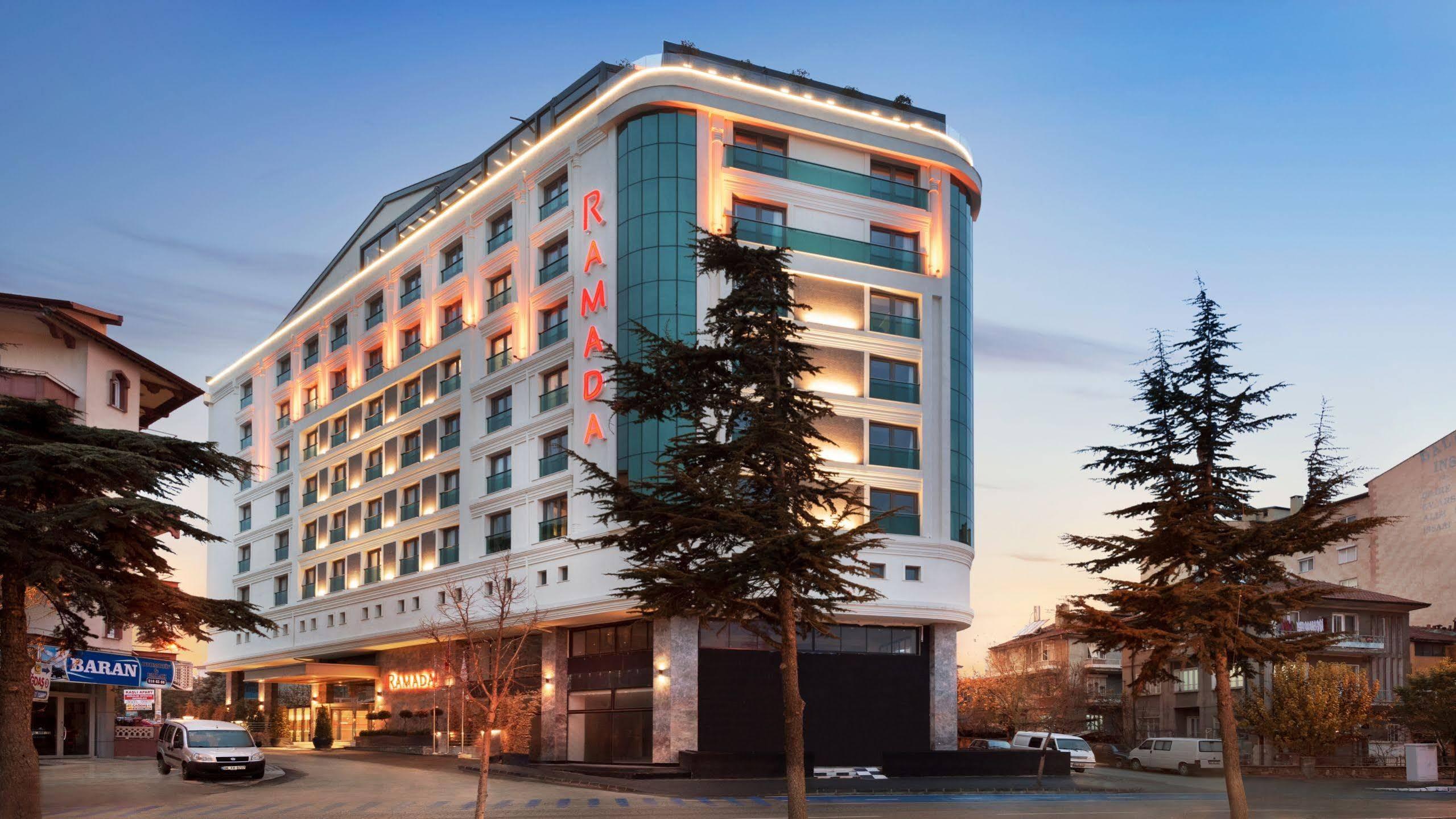 Ramada By Wyndham Isparta Eksteriør bilde