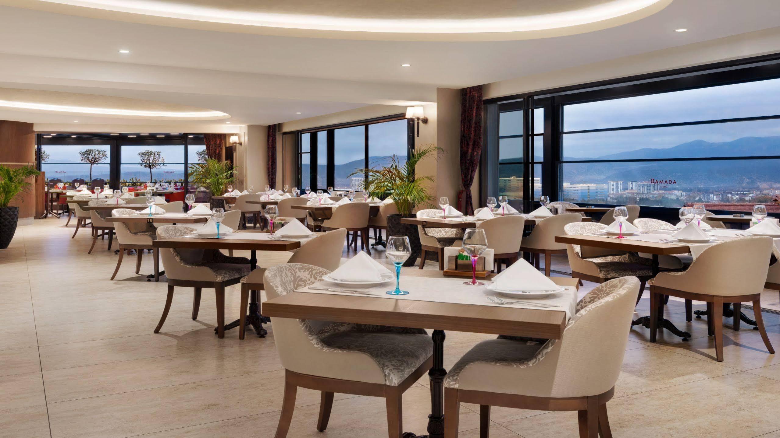 Ramada By Wyndham Isparta Eksteriør bilde